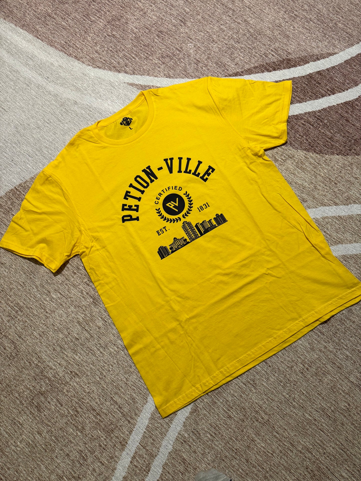 Unisex T-Shirt PETION-VILLE, PV T-Shirt Unisex
