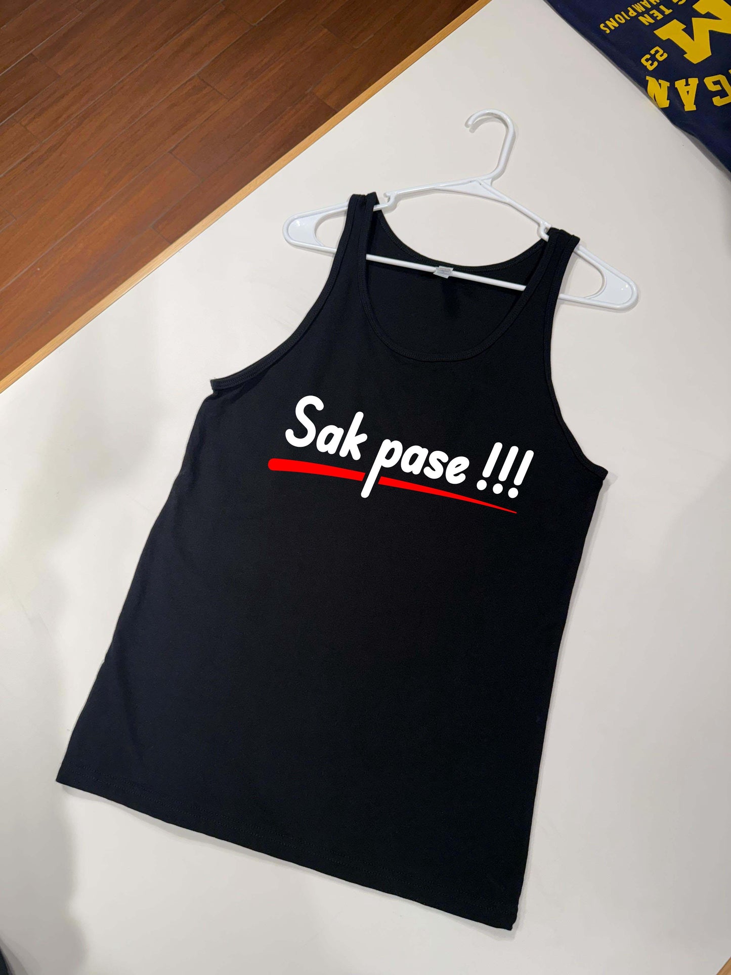 Sak Pase! tank top